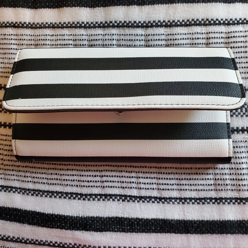 Kut from kloth wallet